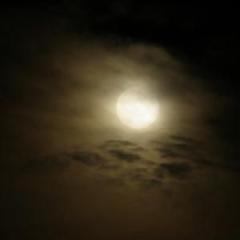 Shining Moon von Traditional Thai Folk Song (Download) 