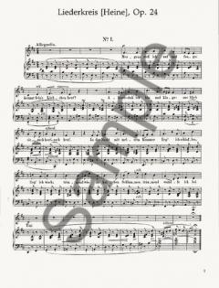 Selected Songs For Solo Voice And Piano von Robert Schumann 