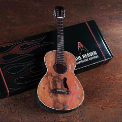 Willie Nelson Signature 'Trigger' - Acoustic Model von Axe Heaven im Alle Noten Shop kaufen